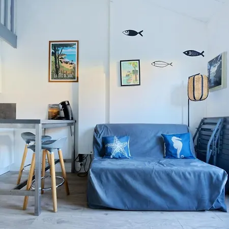 Maisonnette Des Poissons, A 50 M De La