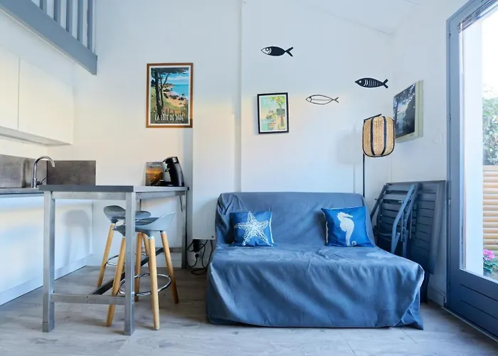 Maisonnette Des Poissons, A 50 M De La